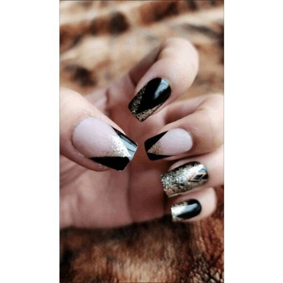 Press On Nails In Black Pink Gold Glitter Designs - Picture 7 of 8